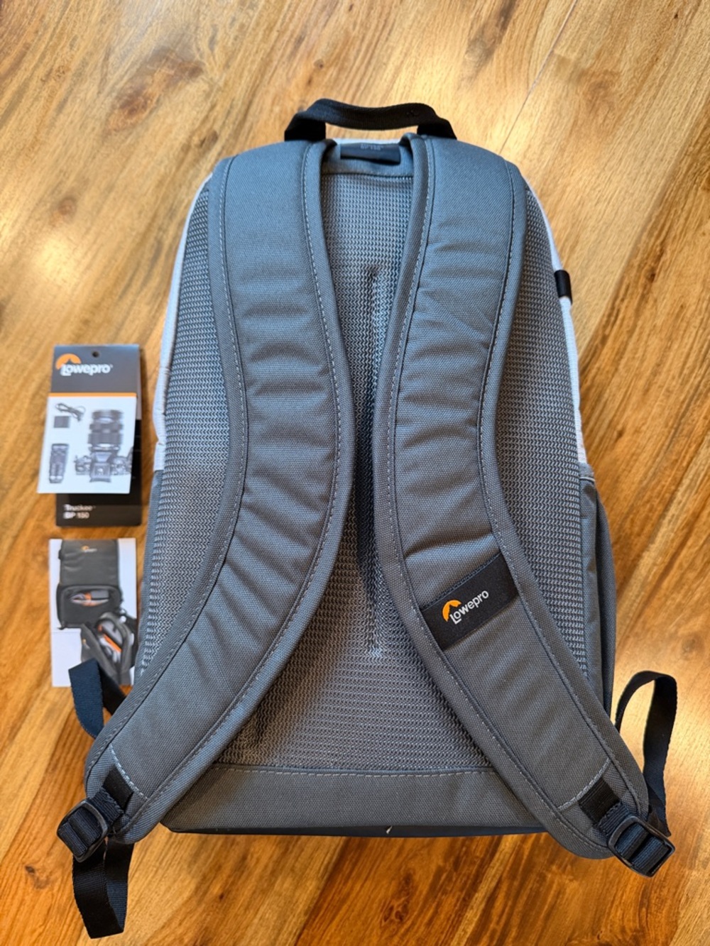Lowepro Compact Camera Backpack Bag - Gray - Picture 2 of 7